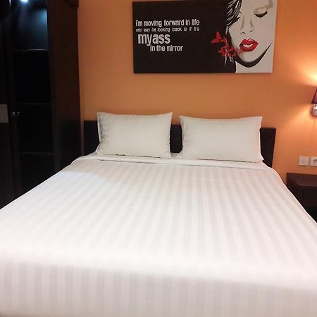 Melody Guest House Cilegon Exterior foto